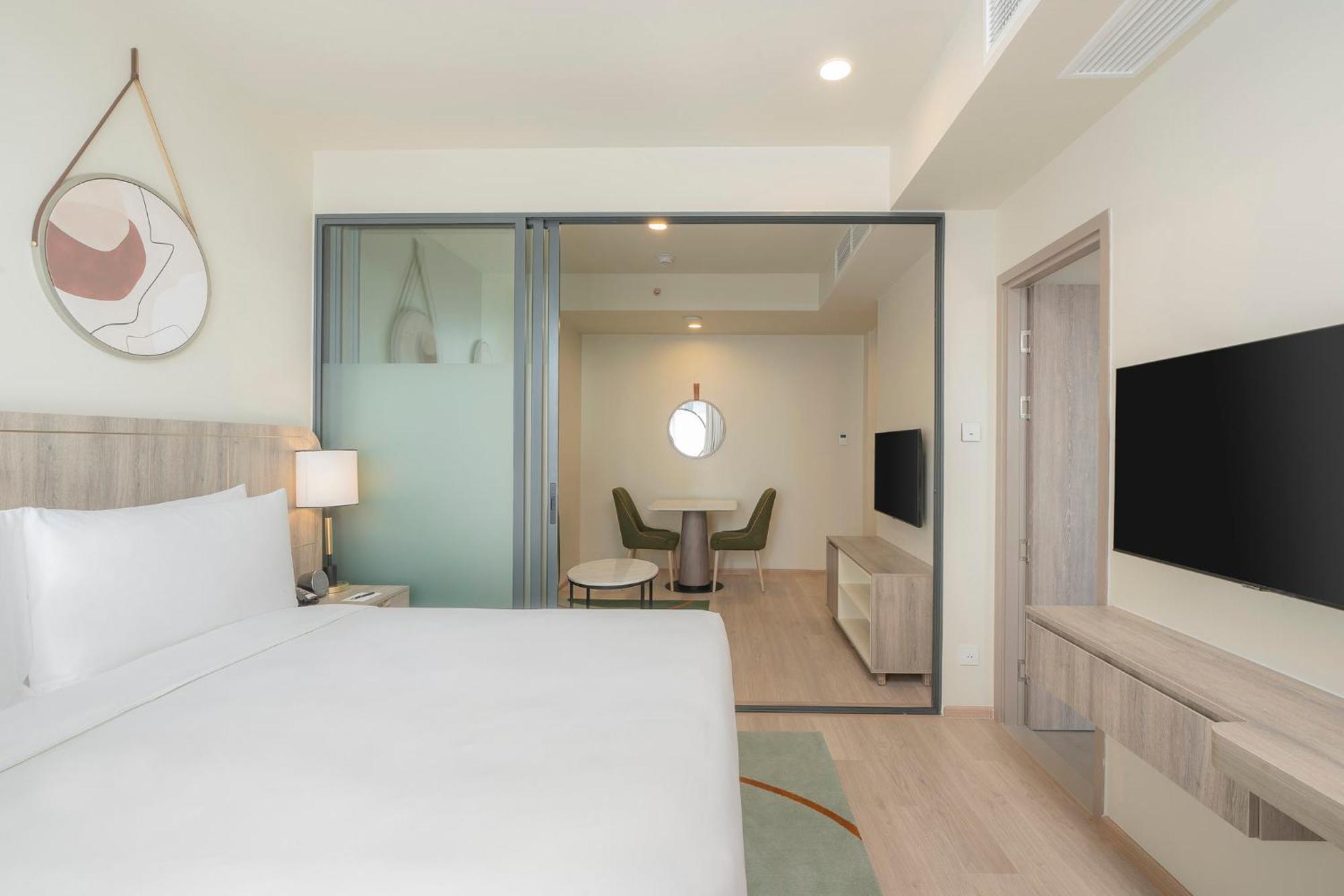 Hotel Staybridge Sukhumvit By Ihg 4*