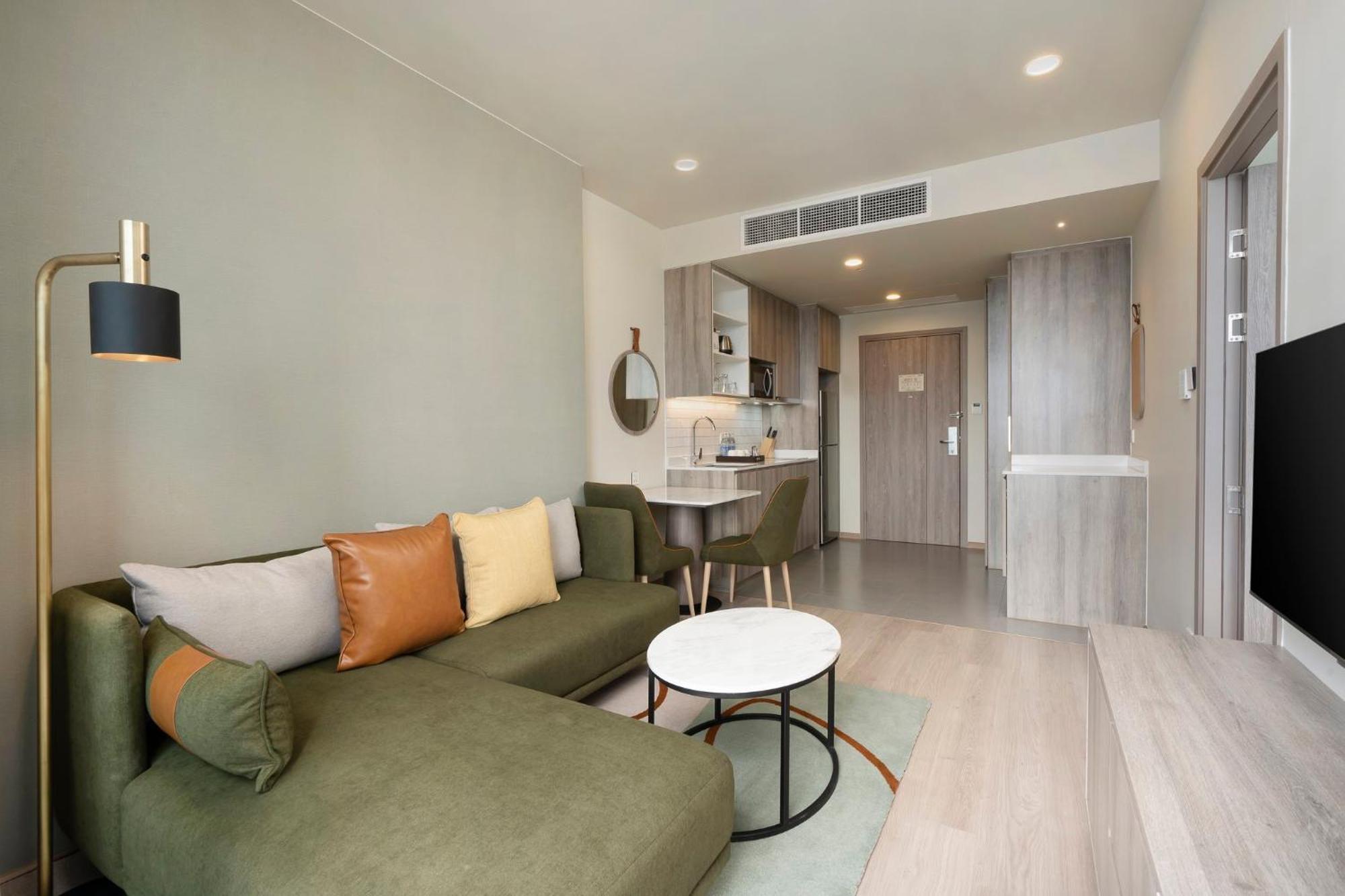 Staybridge Sukhumvit By Ihg 4*