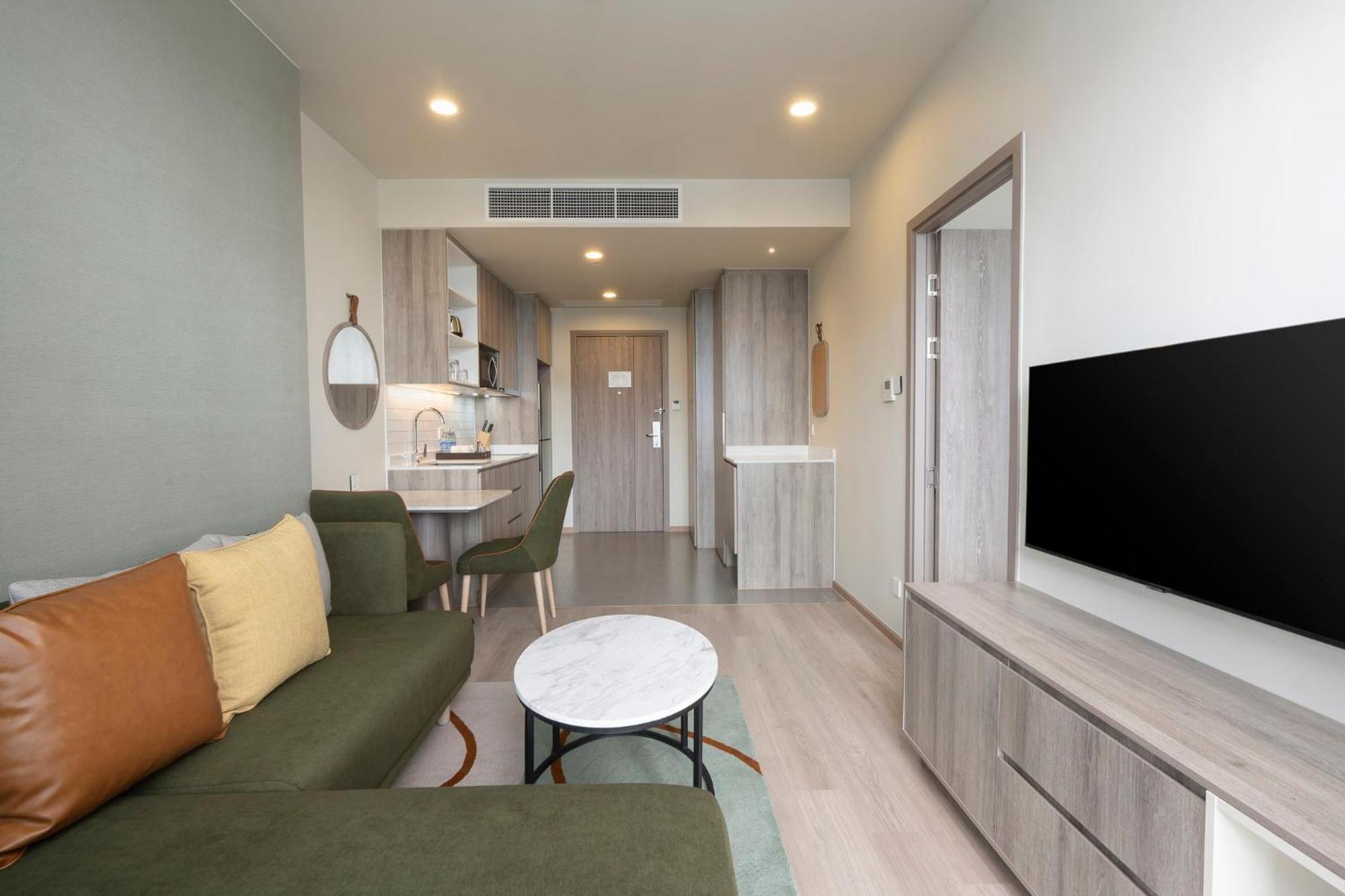 Staybridge Sukhumvit By Ihg Hotel