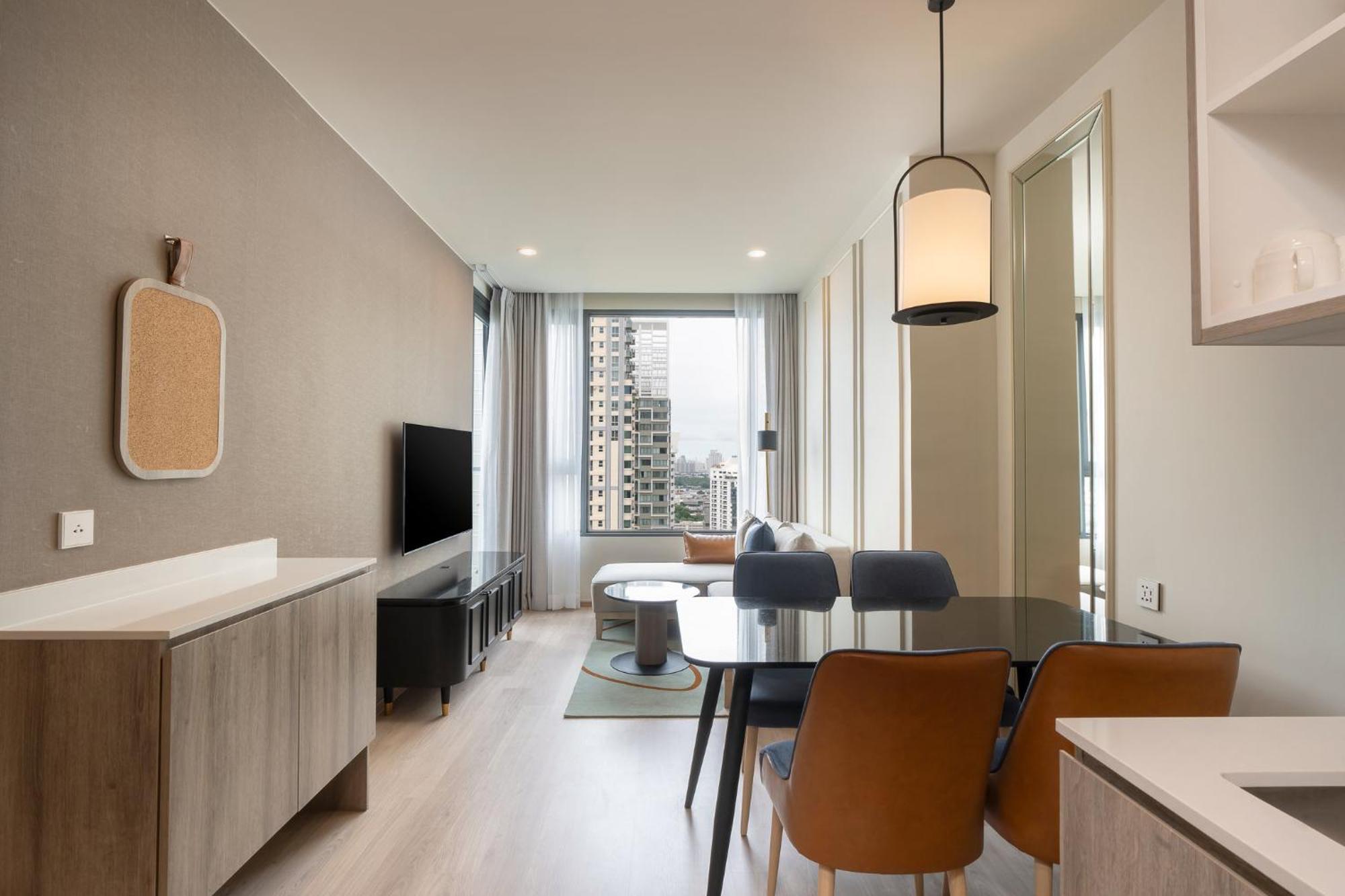 Staybridge Sukhumvit By Ihg Hotel Bangkok
