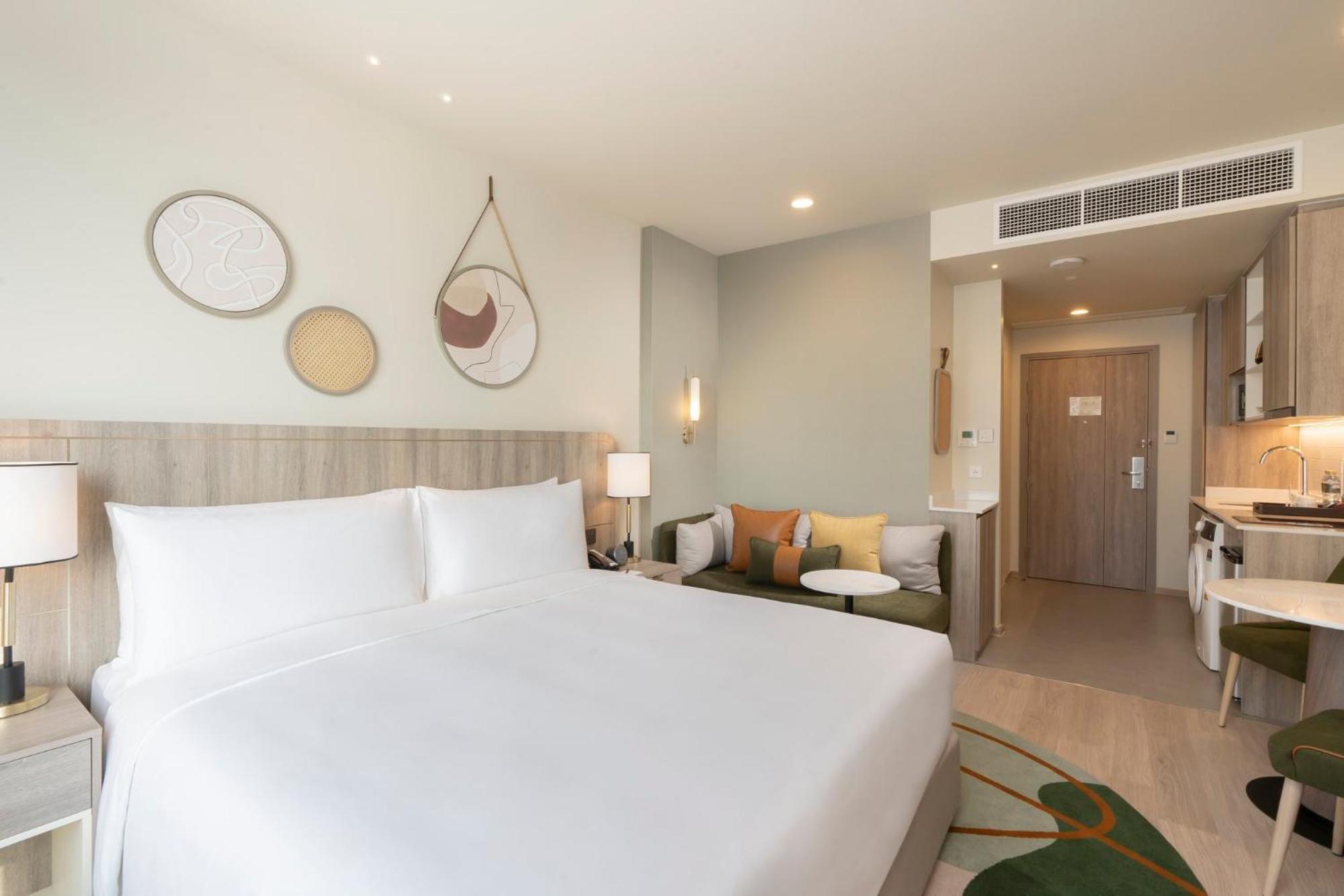 Hotel Staybridge Sukhumvit By Ihg 4*